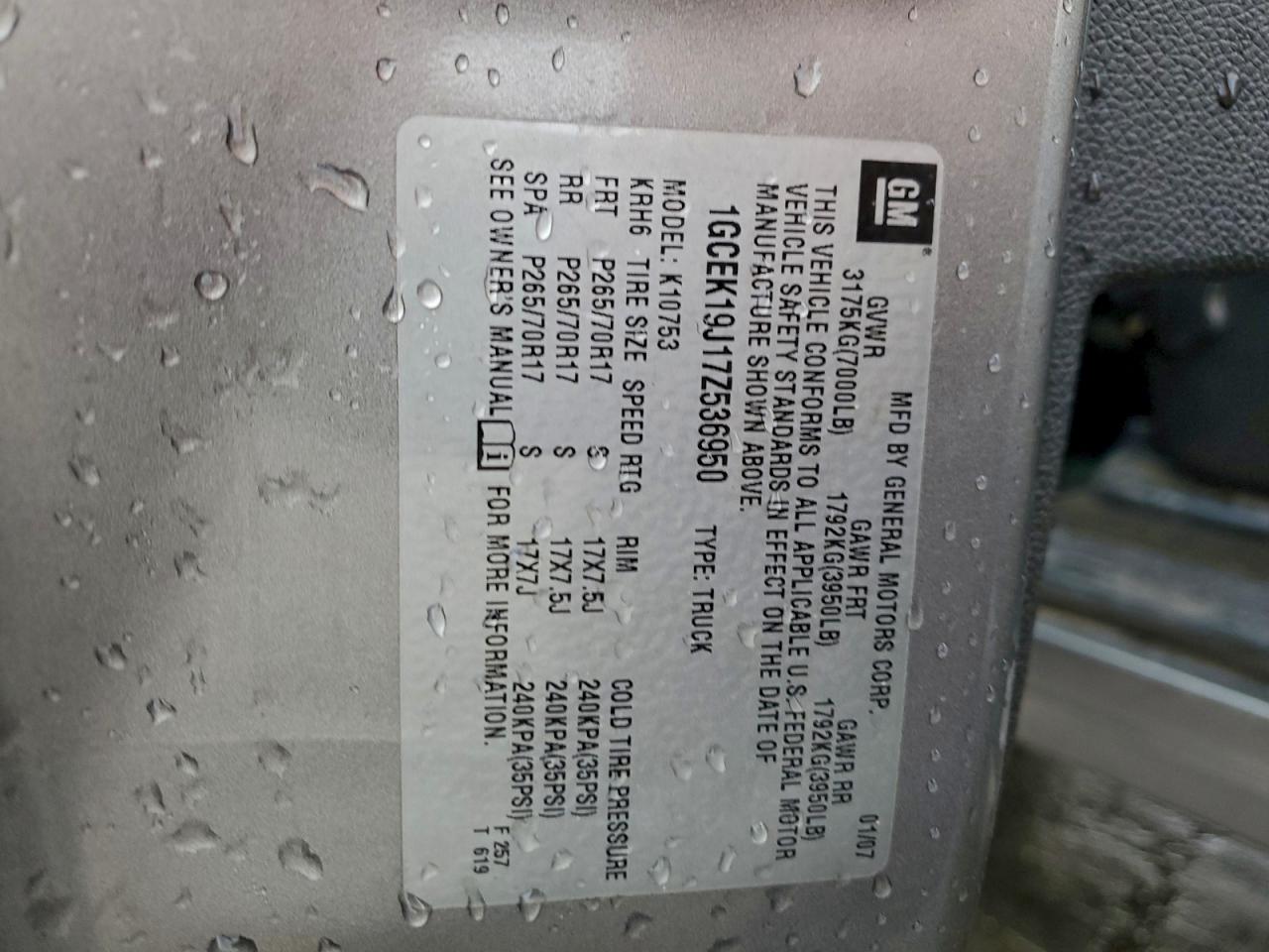 Chevrolet Silverado K1500 Image 11