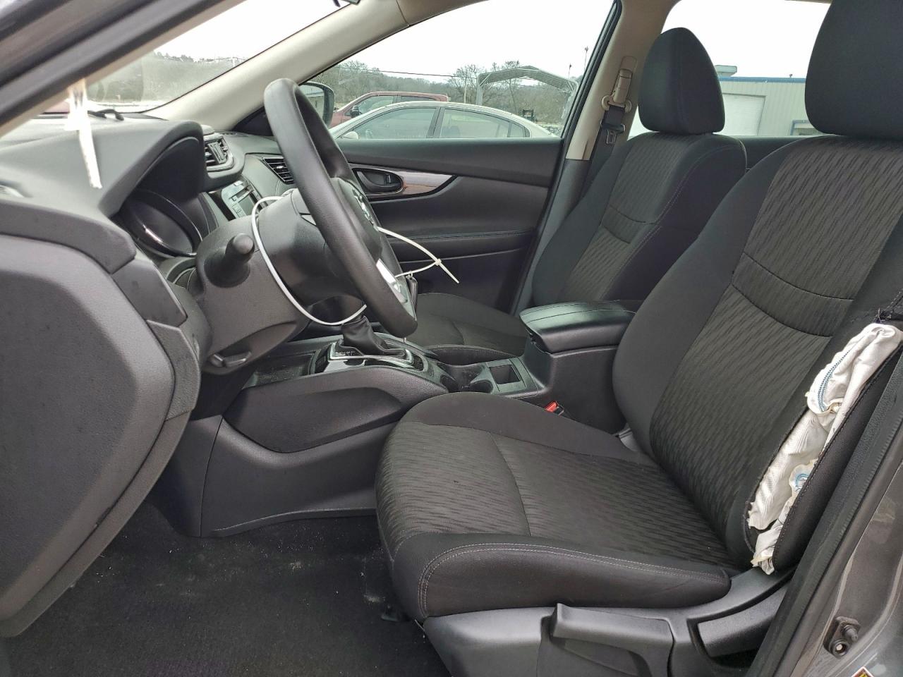 Nissan Rogue S Image 12