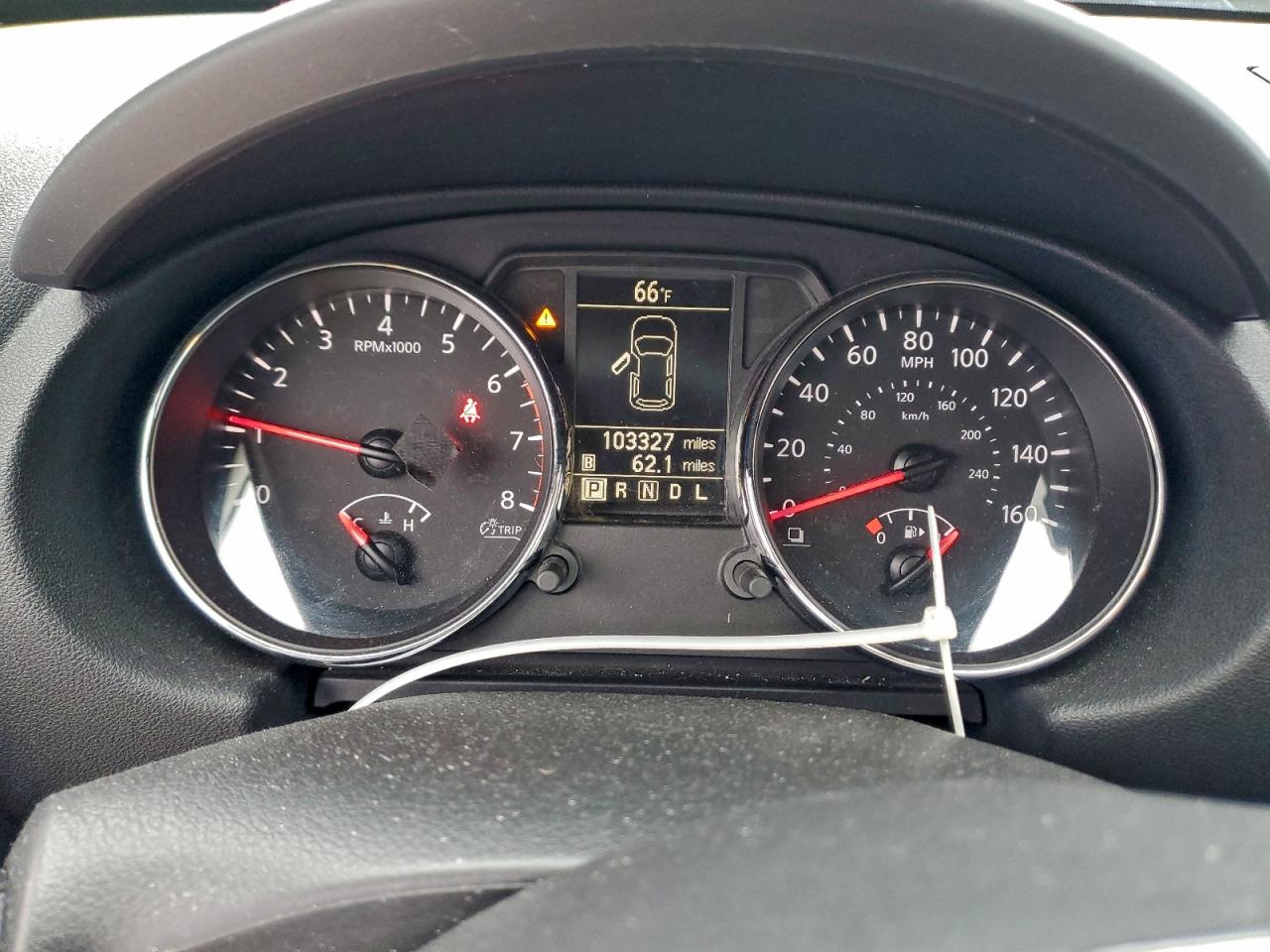 Nissan Rogue S Image 7