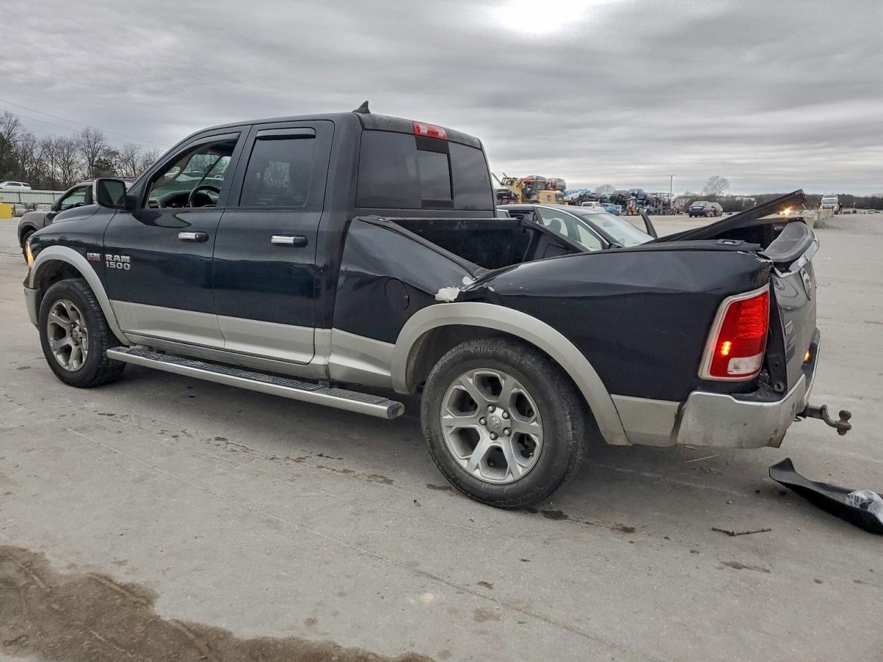 Ram 1500 Laramie Image 3