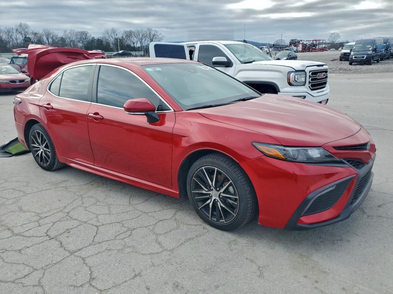 Toyota Camry Se Night Shade Image 3