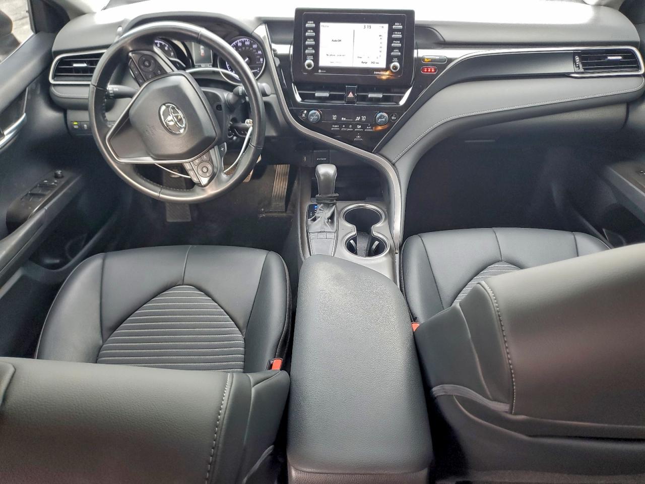 Toyota Camry Se Night Shade Image 8