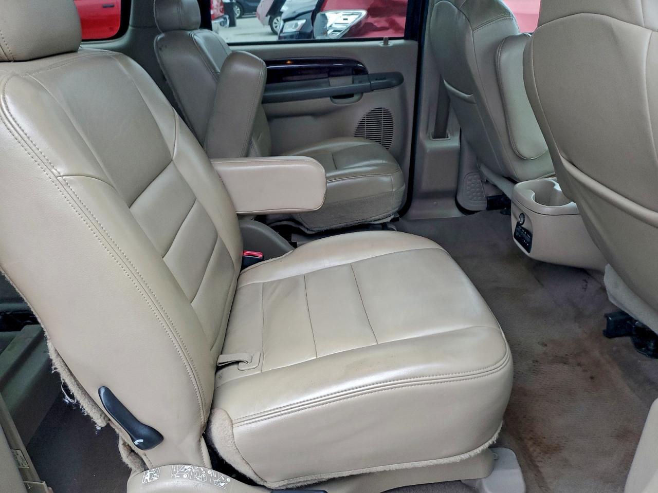 Ford Excursion Limited Image 8