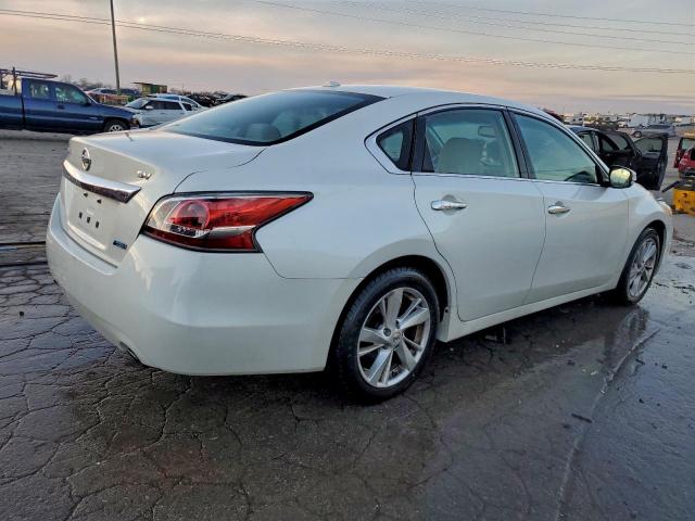 Nissan Altima 2.5 Image 11