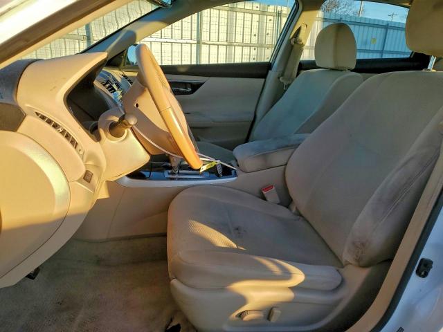 Nissan Altima 2.5 Image 4