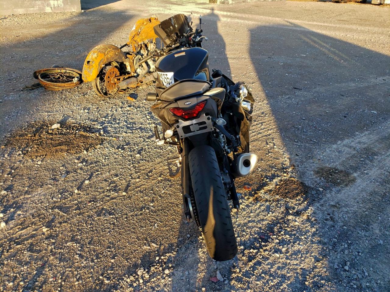 Yamaha Yzf600 A Image 8