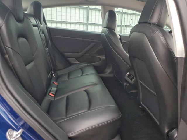 Tesla Model 3 Image 4