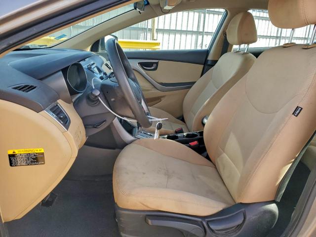 Hyundai ELANTRA Gls Image 6