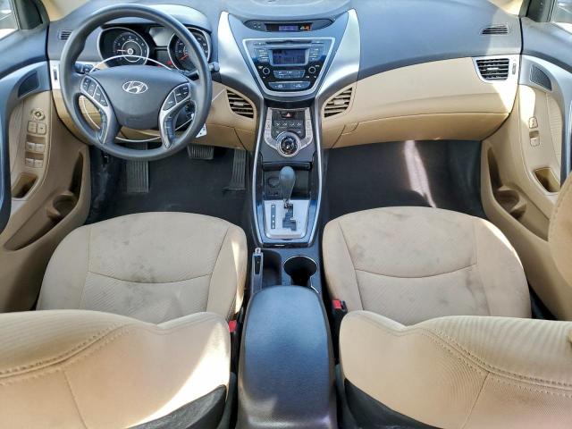Hyundai ELANTRA Gls Image 12