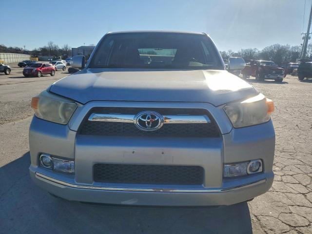 Toyota 4Runner Sr5 Image 7