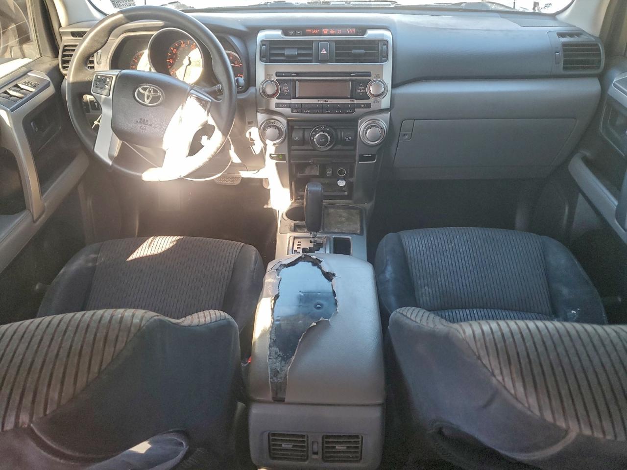 Toyota 4Runner Sr5 Image 2