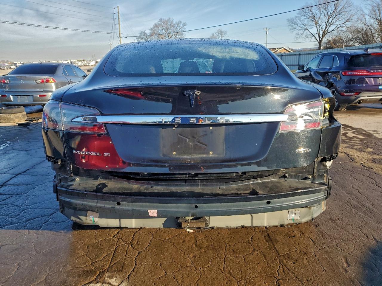 Tesla Model S Image 5