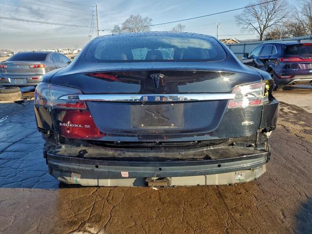 Tesla Model S Image 5