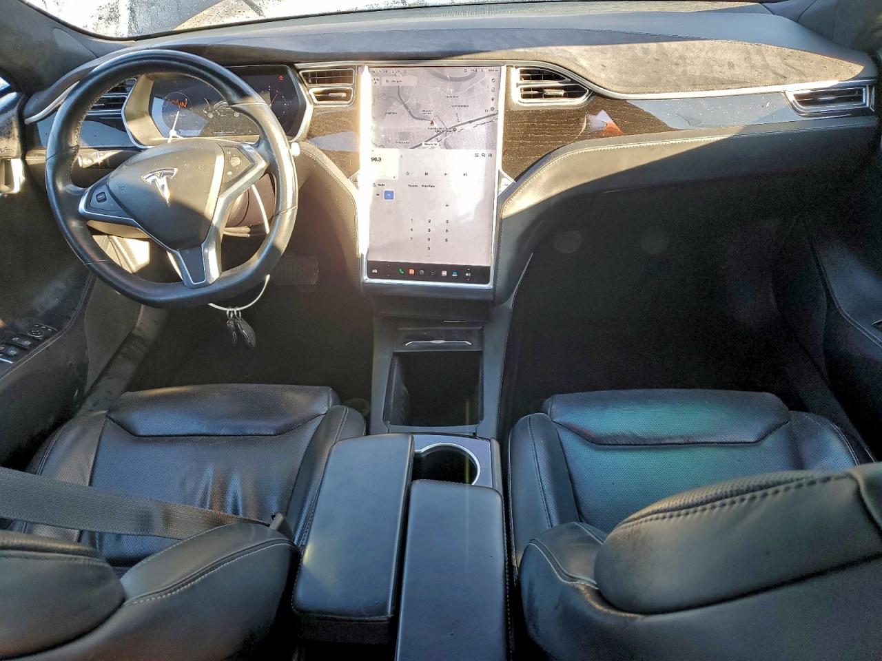 Tesla Model S Image 9