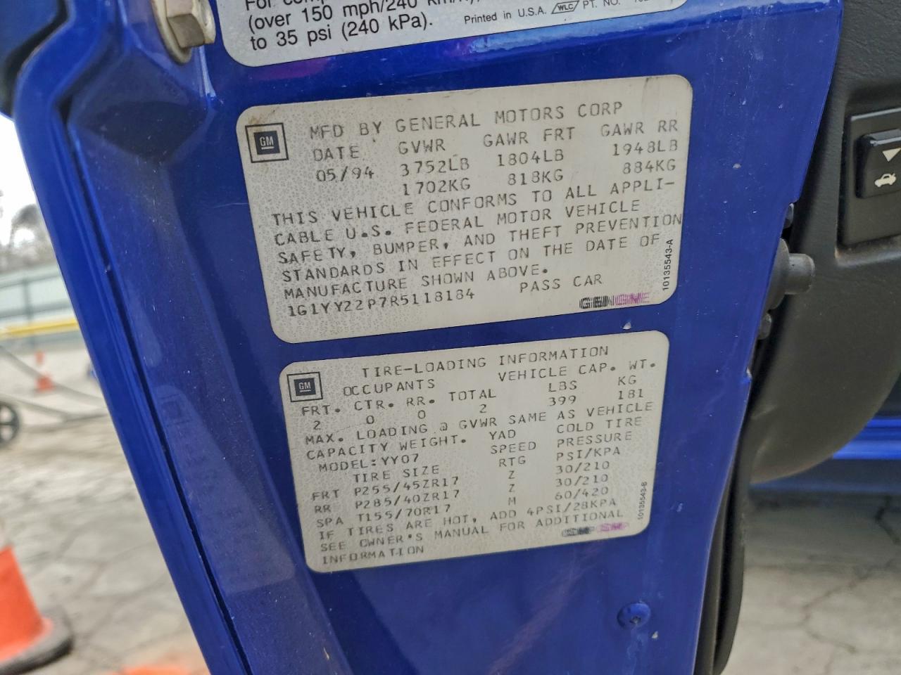 Chevrolet Corvette Image 10