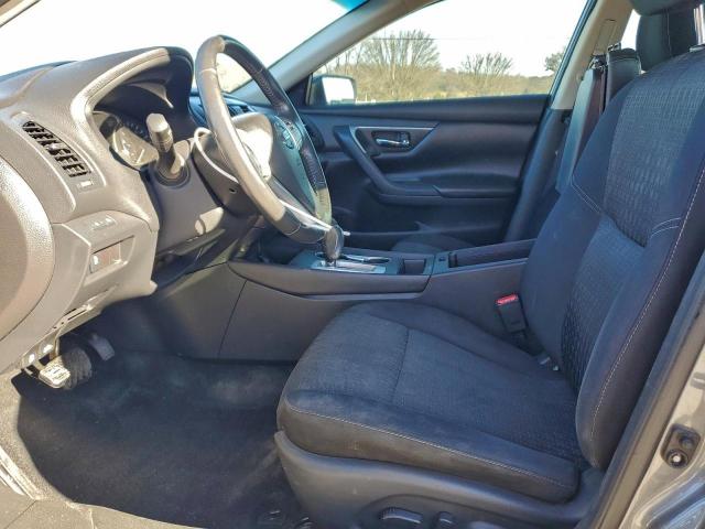 Nissan Altima 2.5 Image 11