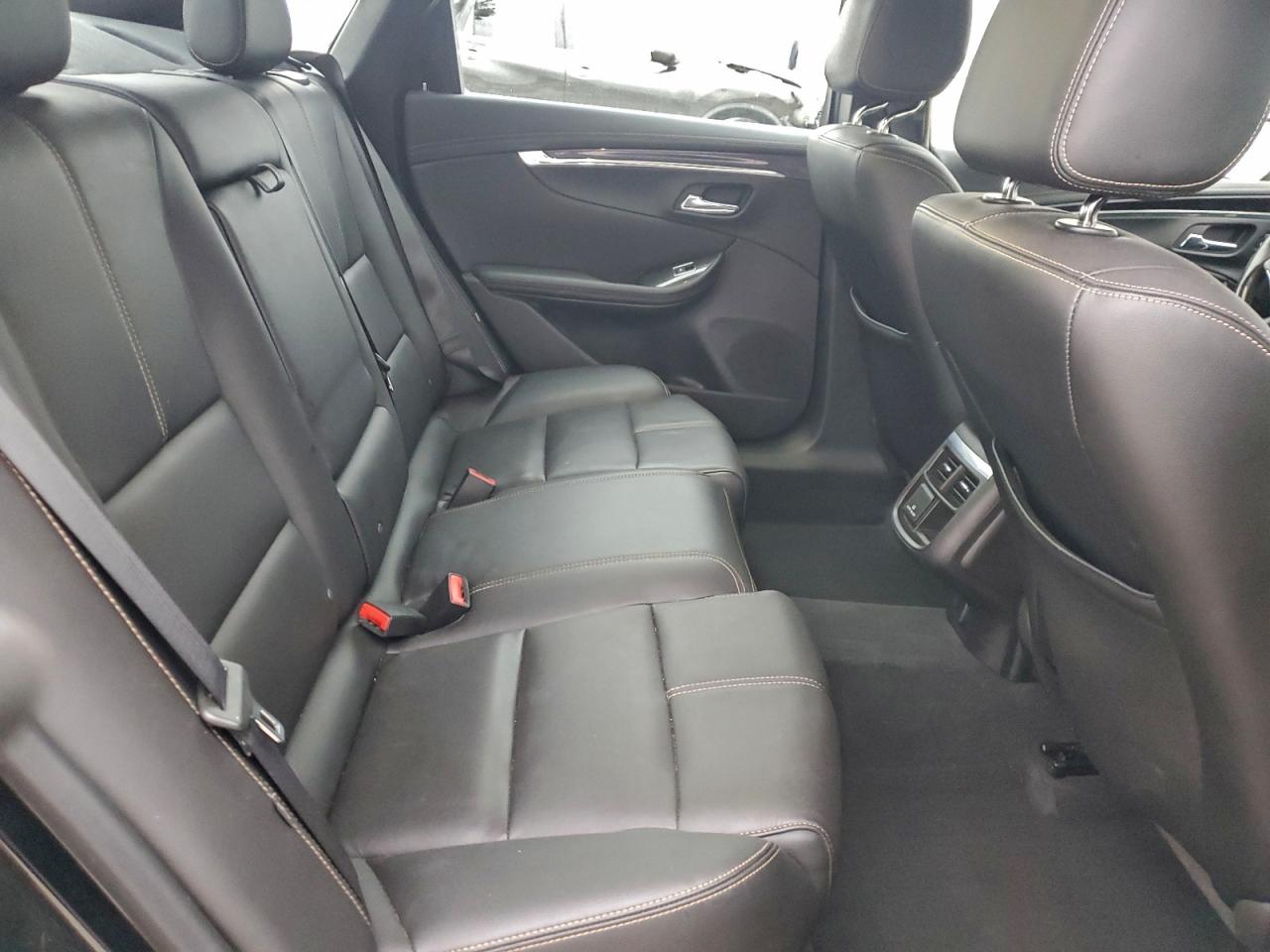 Chevrolet Impala Lt Image 10