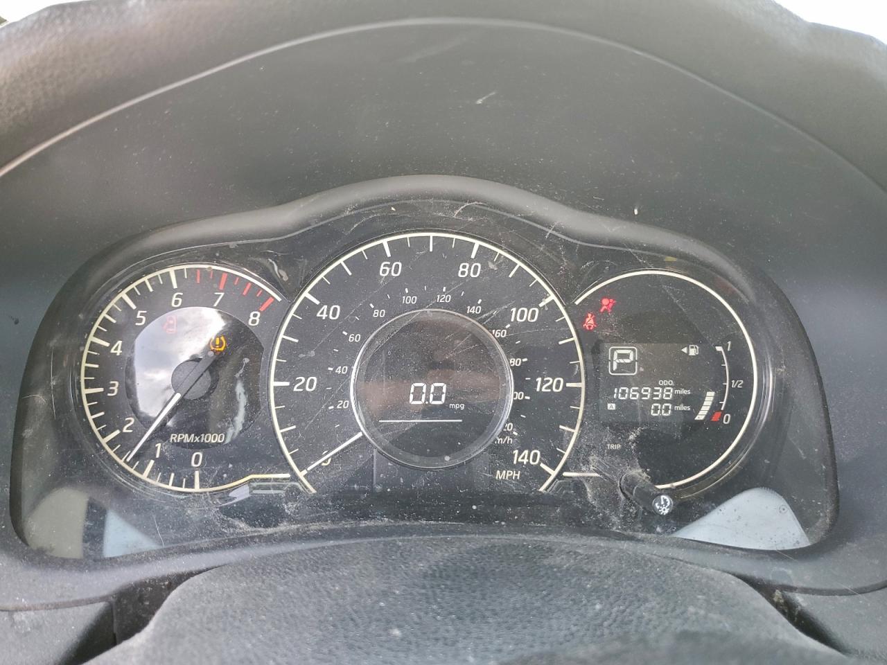 Nissan Versa S Image 6