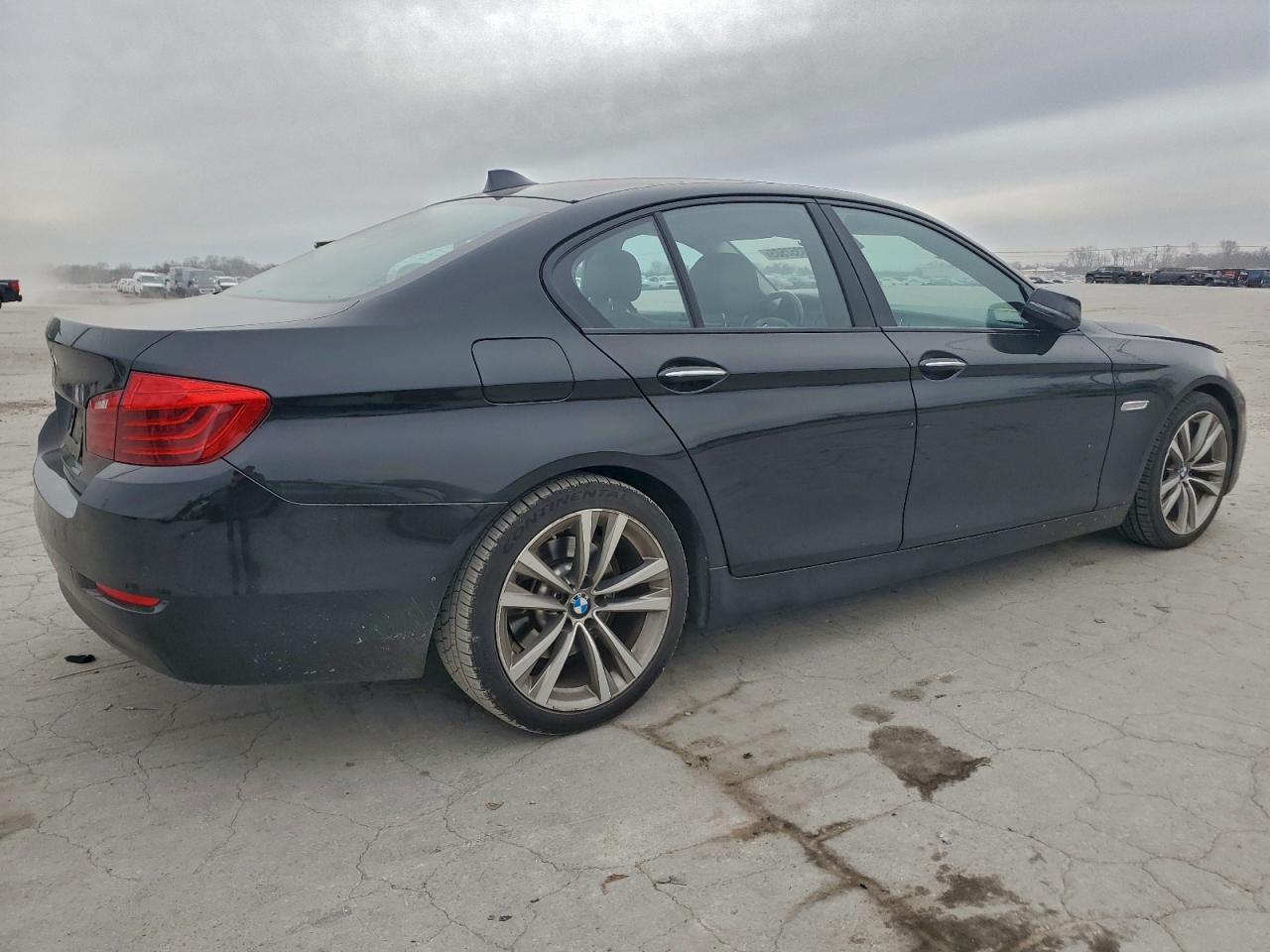 BMW 5 Series I Image 11