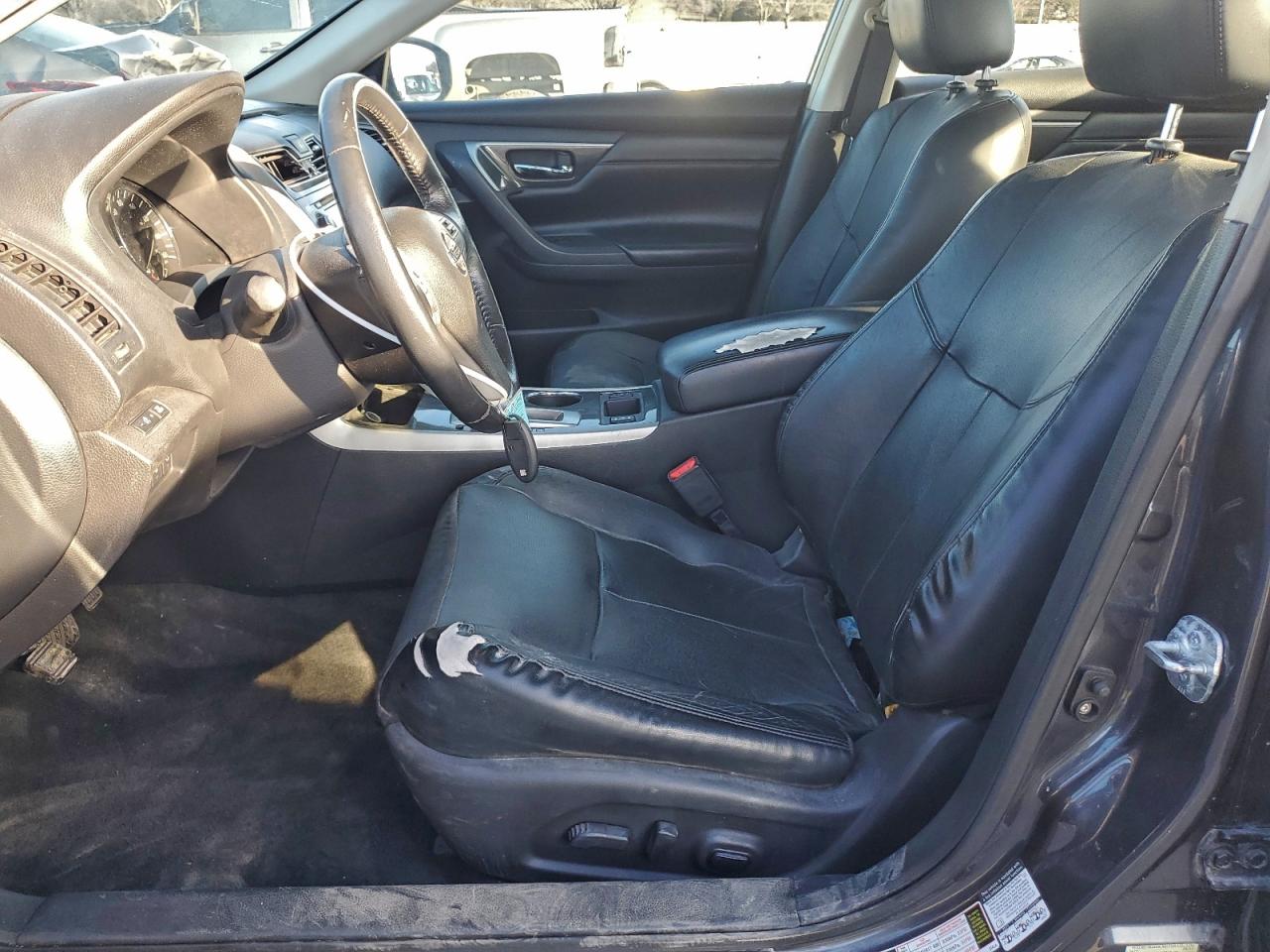 Nissan Altima 2.5 Image 9