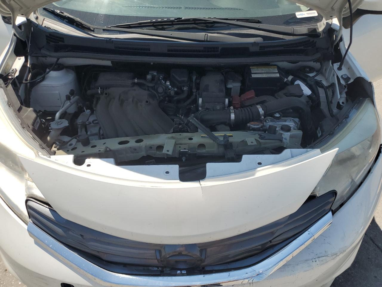 Nissan Versa S Image 5