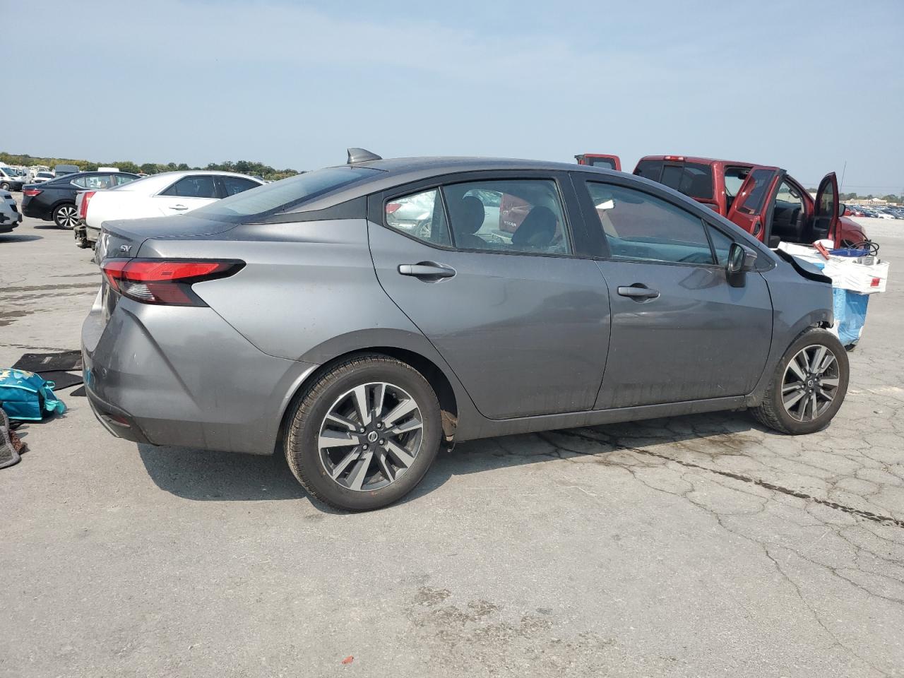 Nissan Versa Sv Image 3