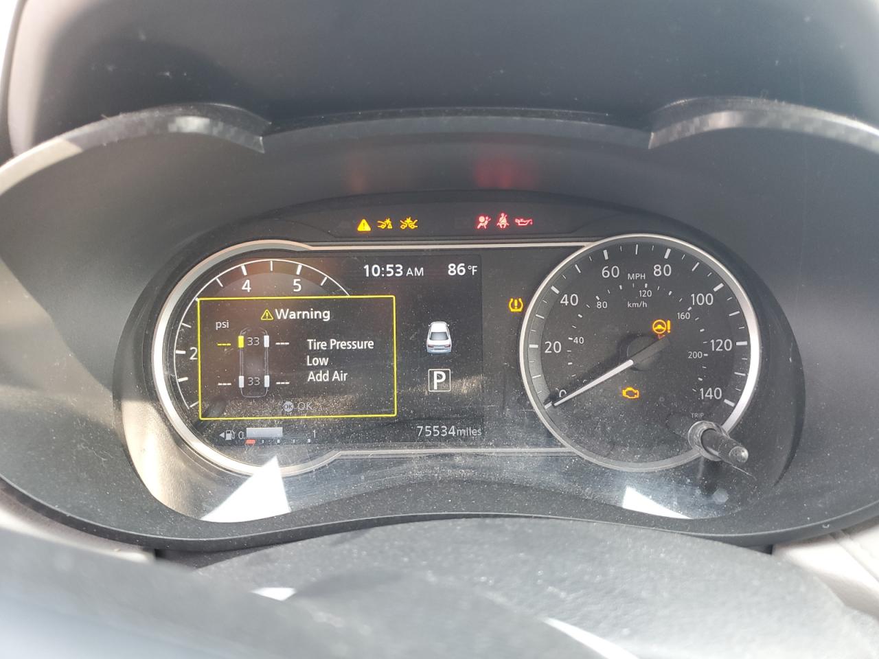 Nissan Versa Sv Image 6