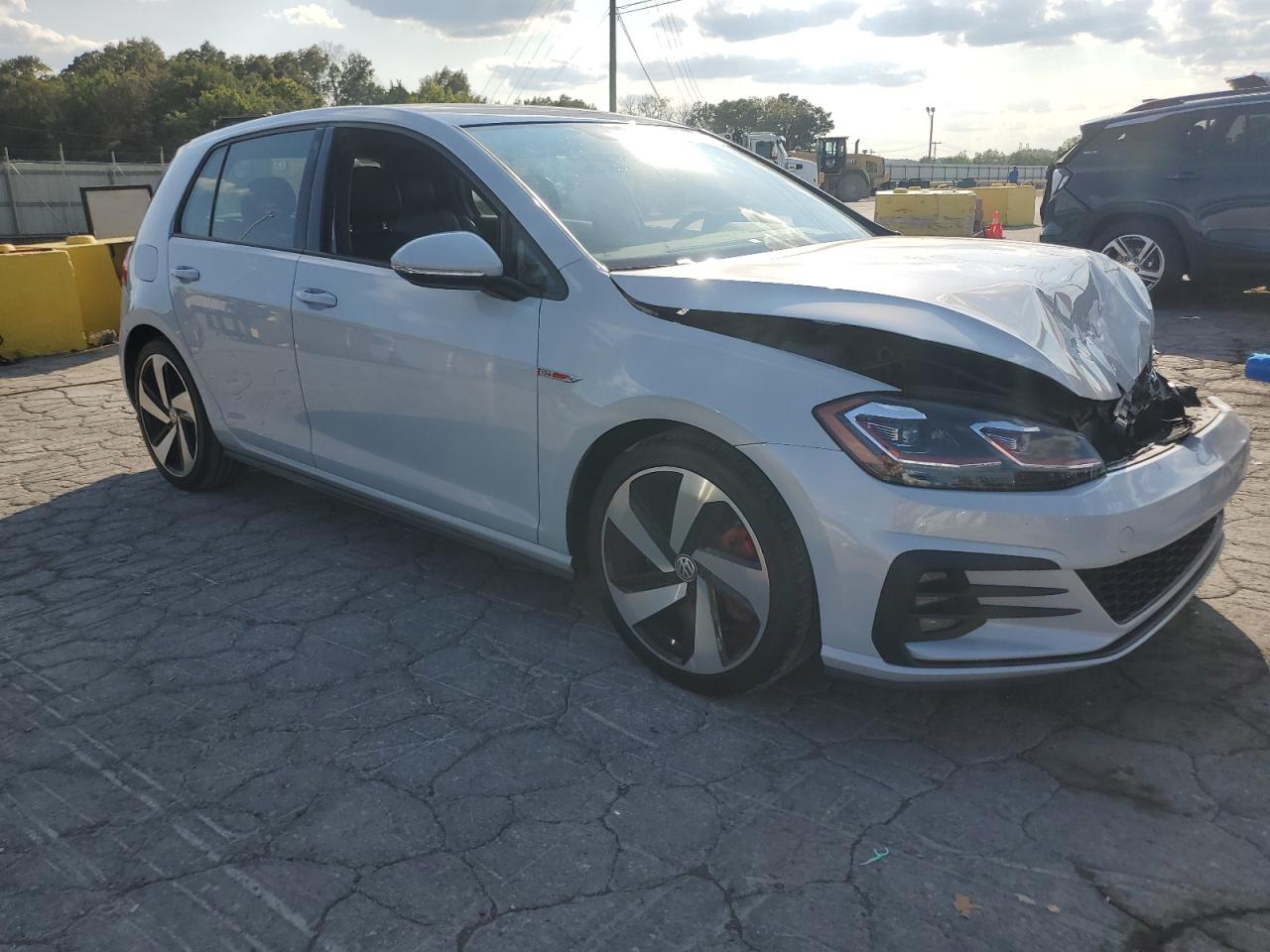 Volkswagen GTI S Image 9