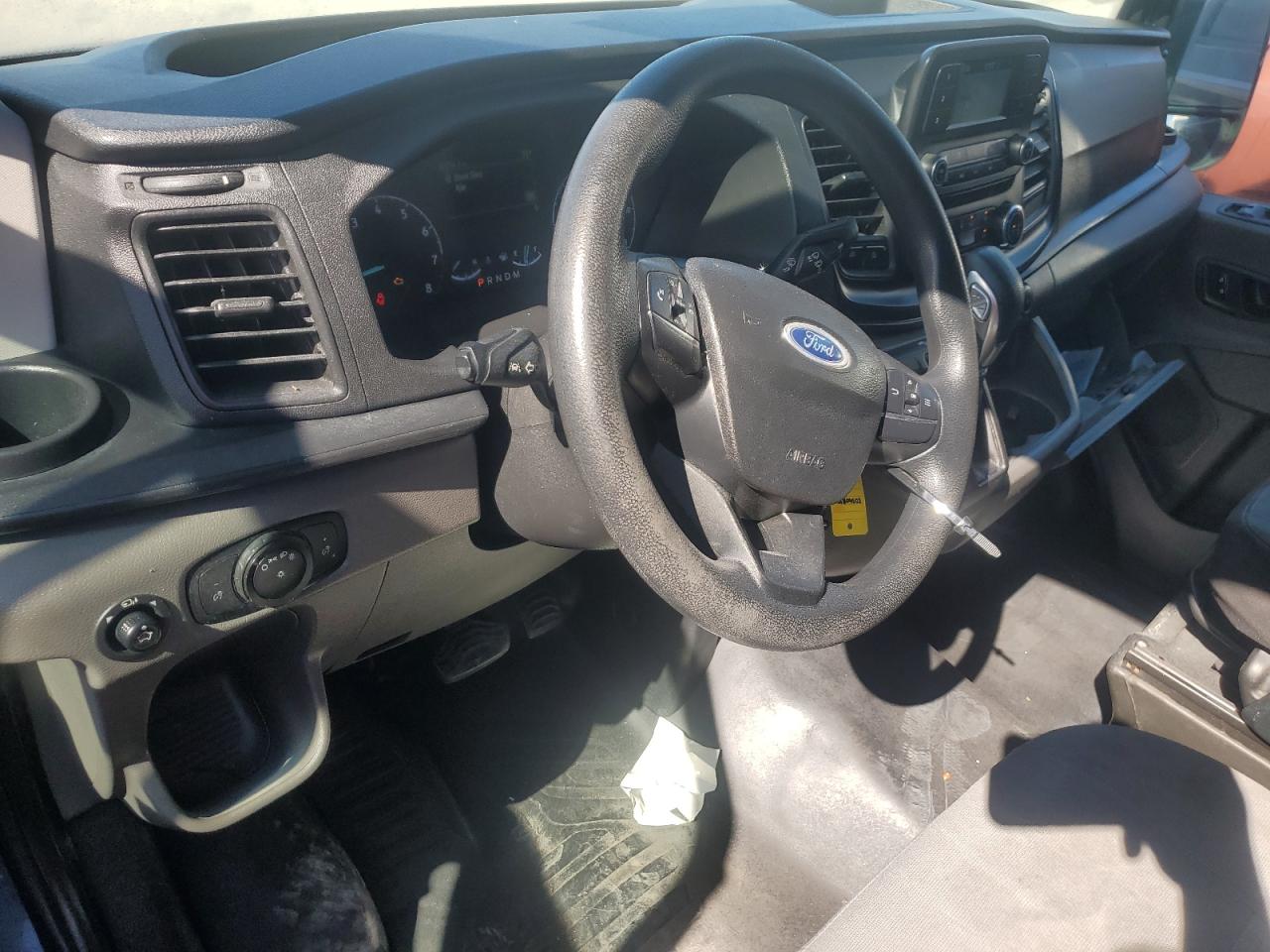 Ford Transit T-250 Image 11