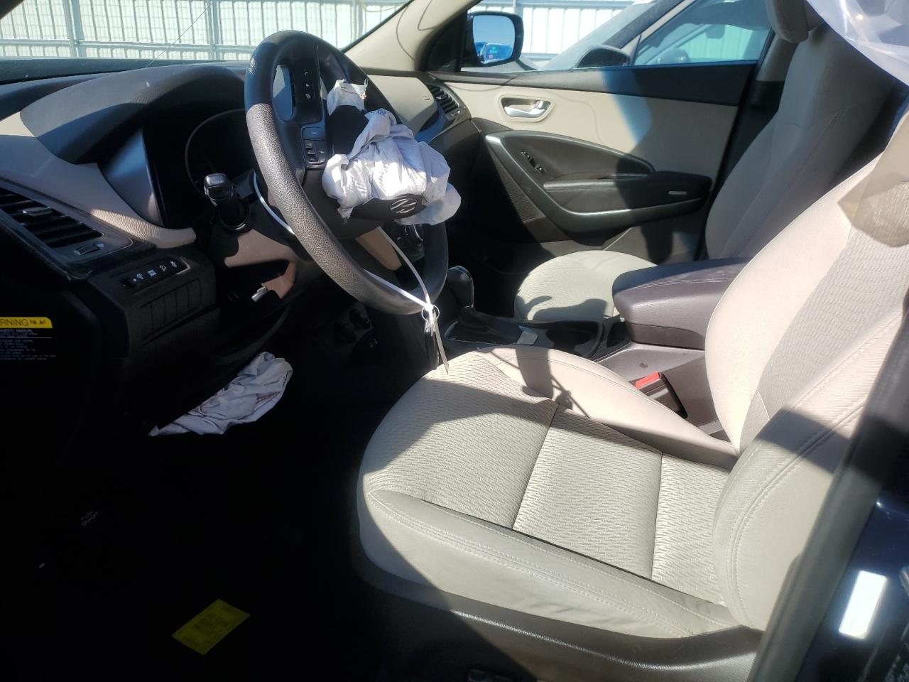 Hyundai SANTA FE Image 11