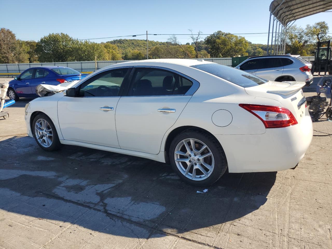 Nissan Maxima S Image 3