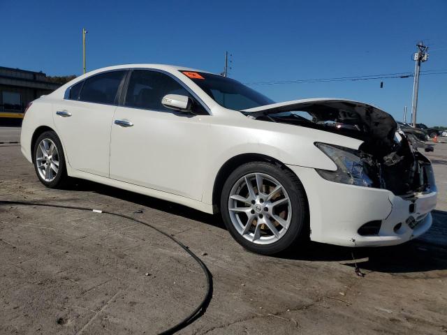 Nissan Maxima S Image 6