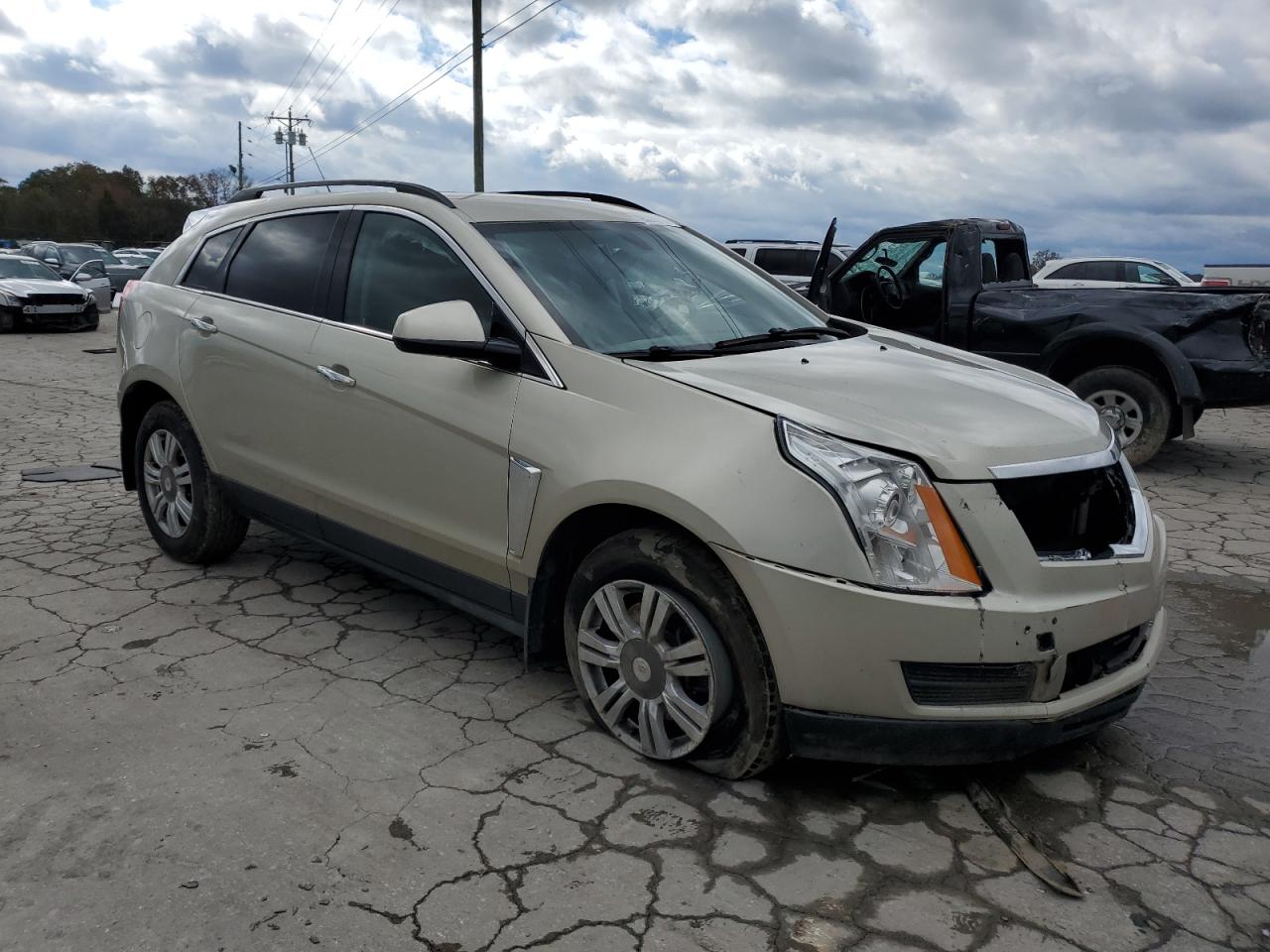 Cadillac SRX Image 2