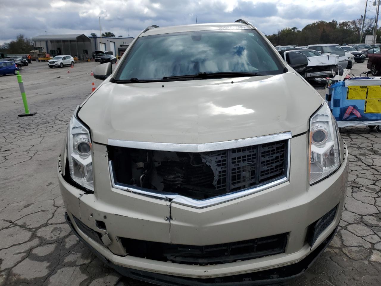 Cadillac SRX Image 12