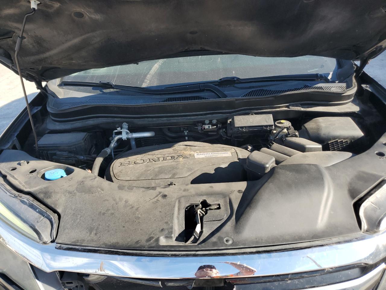 Honda Pilot Touring Image 10