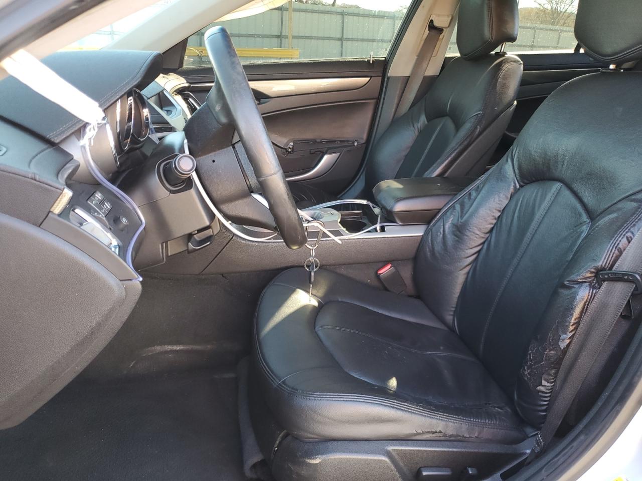 Cadillac CTS Image 10