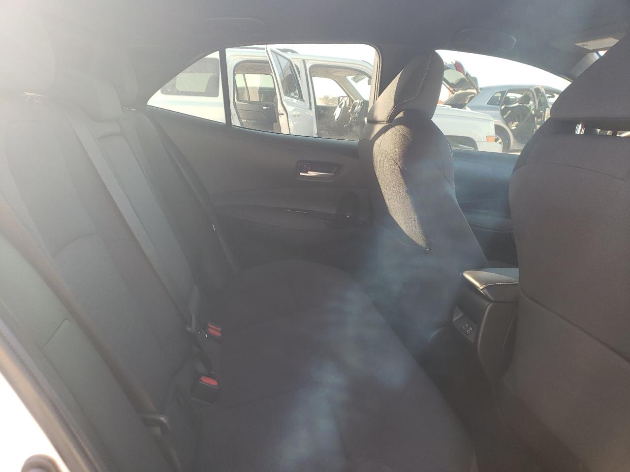 Toyota Corolla Se Image 11