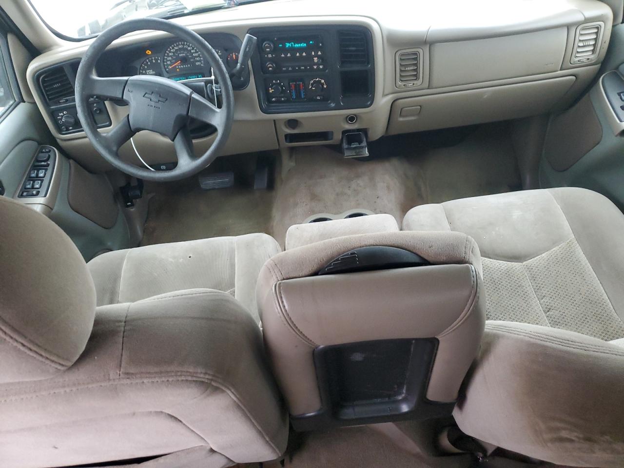 Chevrolet Silverado C1500 Classic Crew Cab Image 8