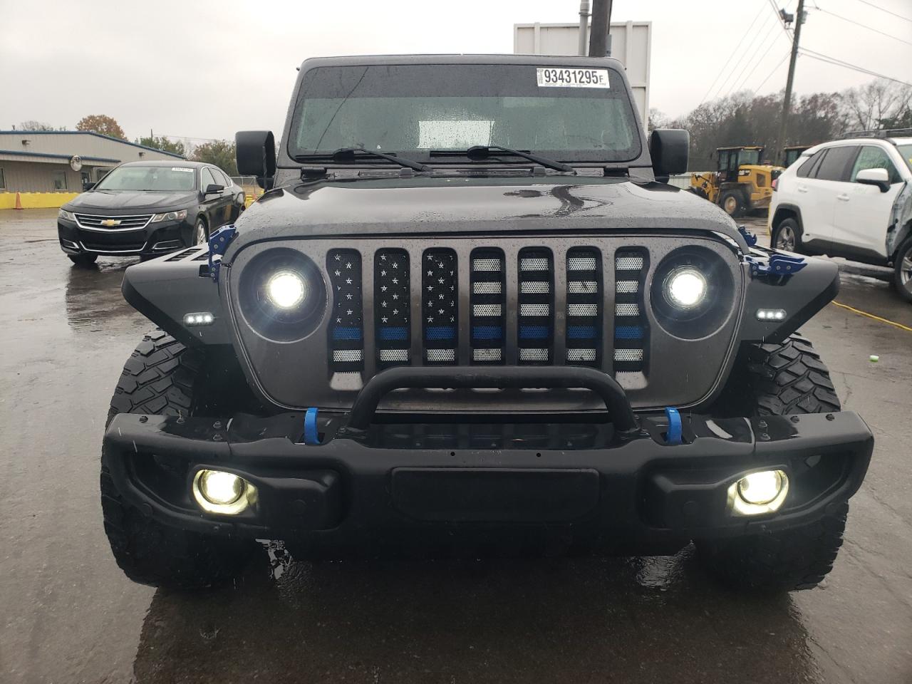 Jeep Wrangler Sport Image 9