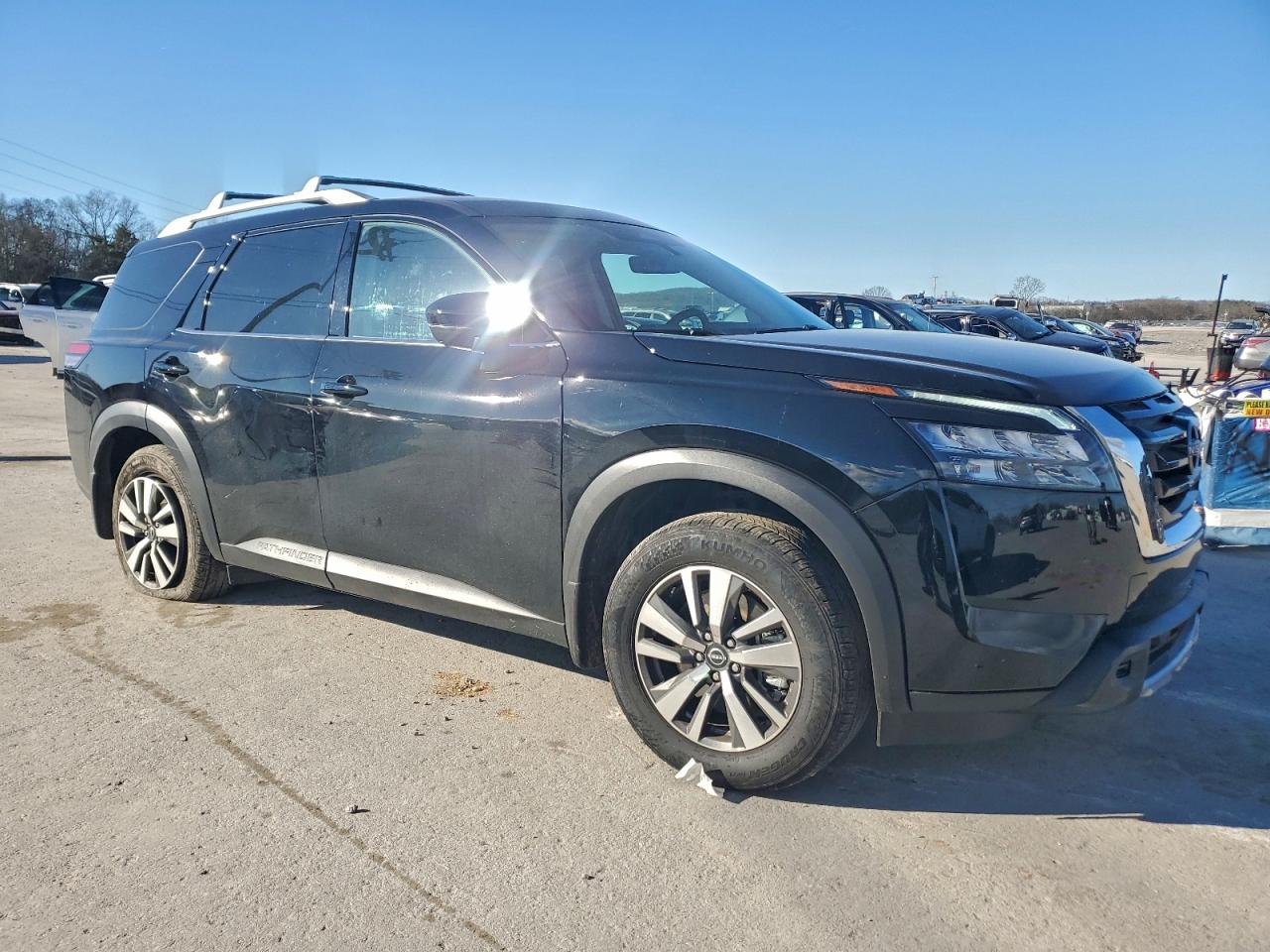 Nissan Pathfinder Sl Image 6