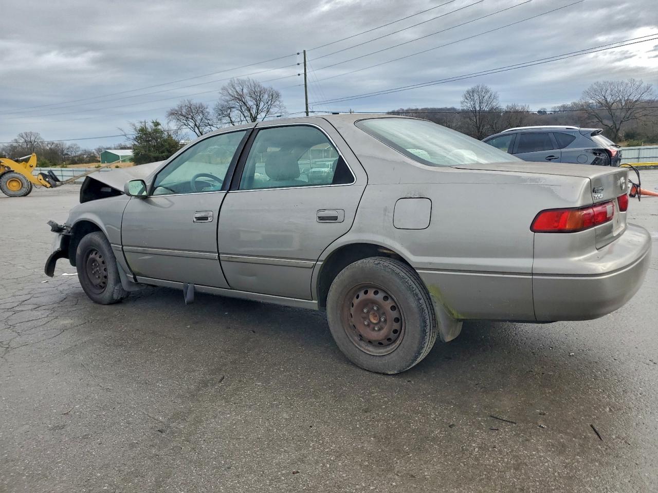 Toyota Camry Ce Image 9