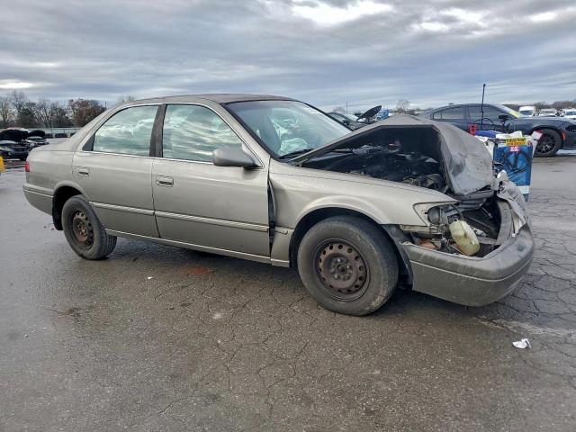 Toyota Camry Ce Image 12