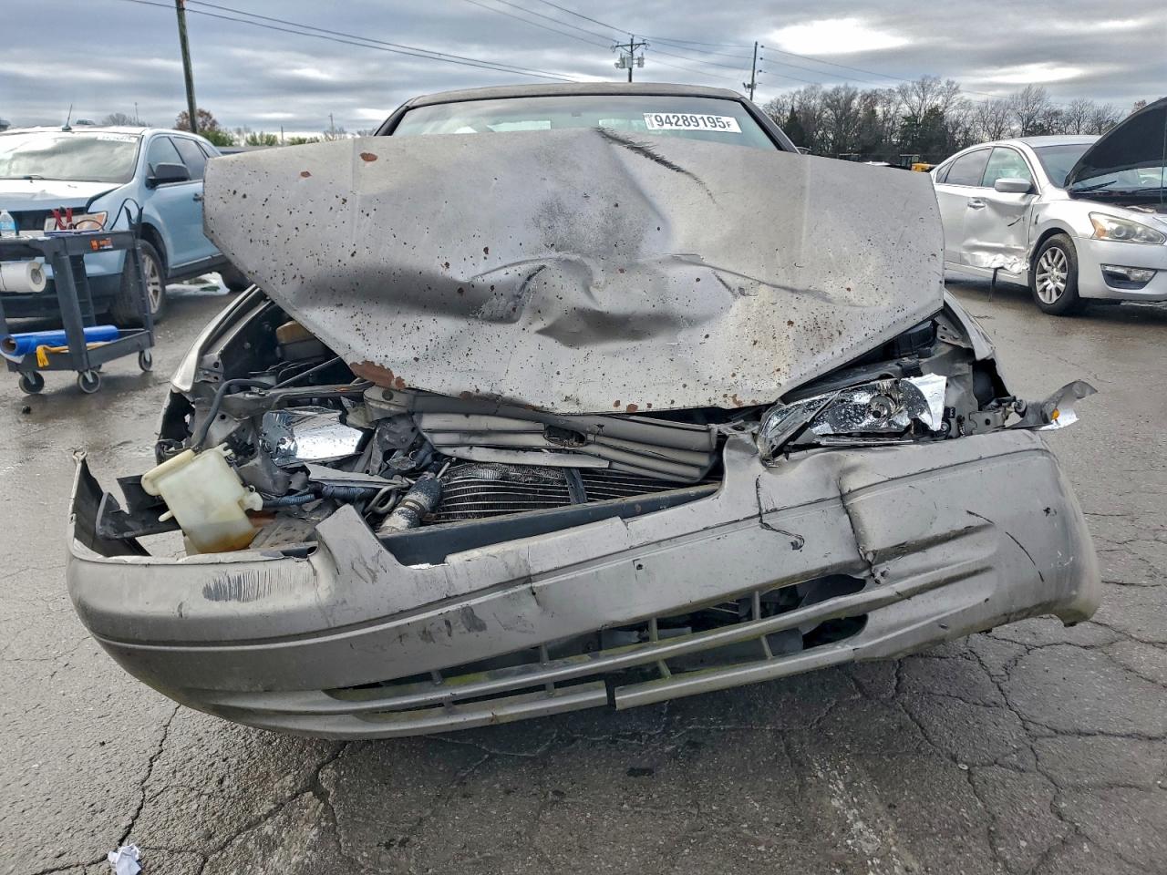 Toyota Camry Ce Image 5