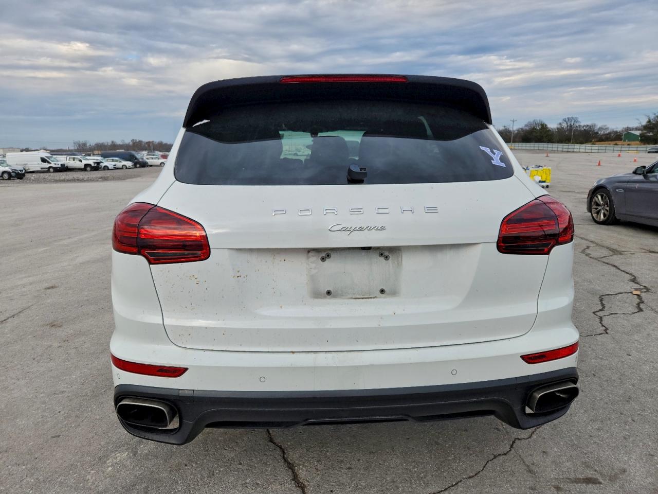 Porsche Cayenne Image 8