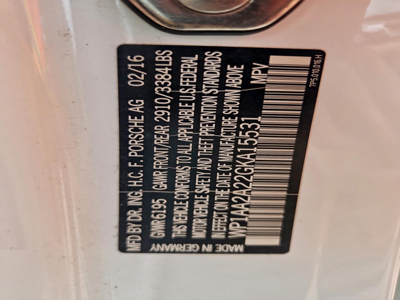 Porsche Cayenne Image 12