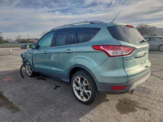 Ford Escape Titanium Image 2