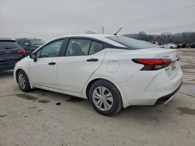 Nissan Versa S Image 6