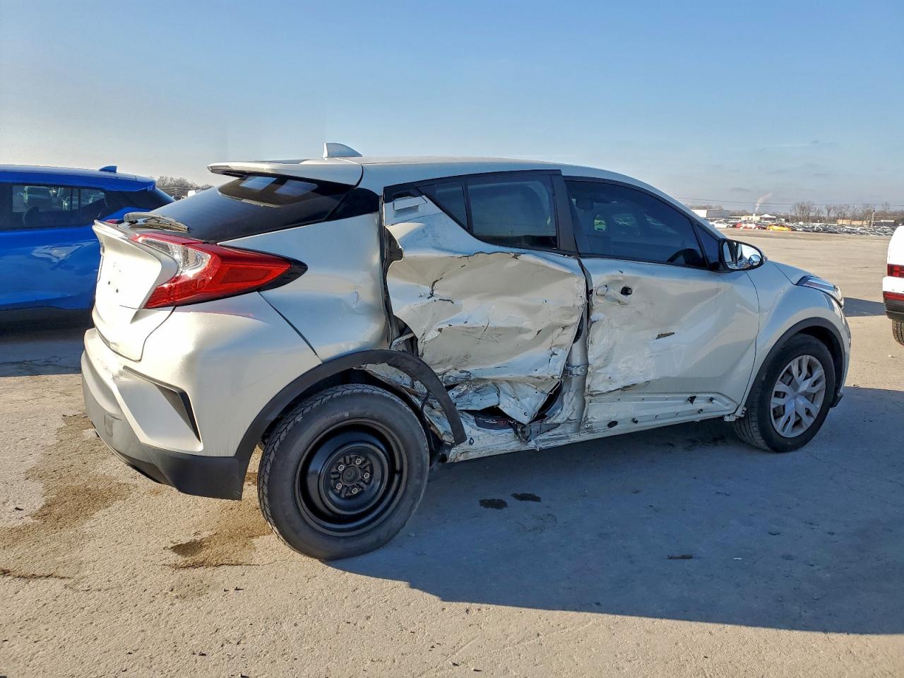 Toyota C-HR Xle Image 3