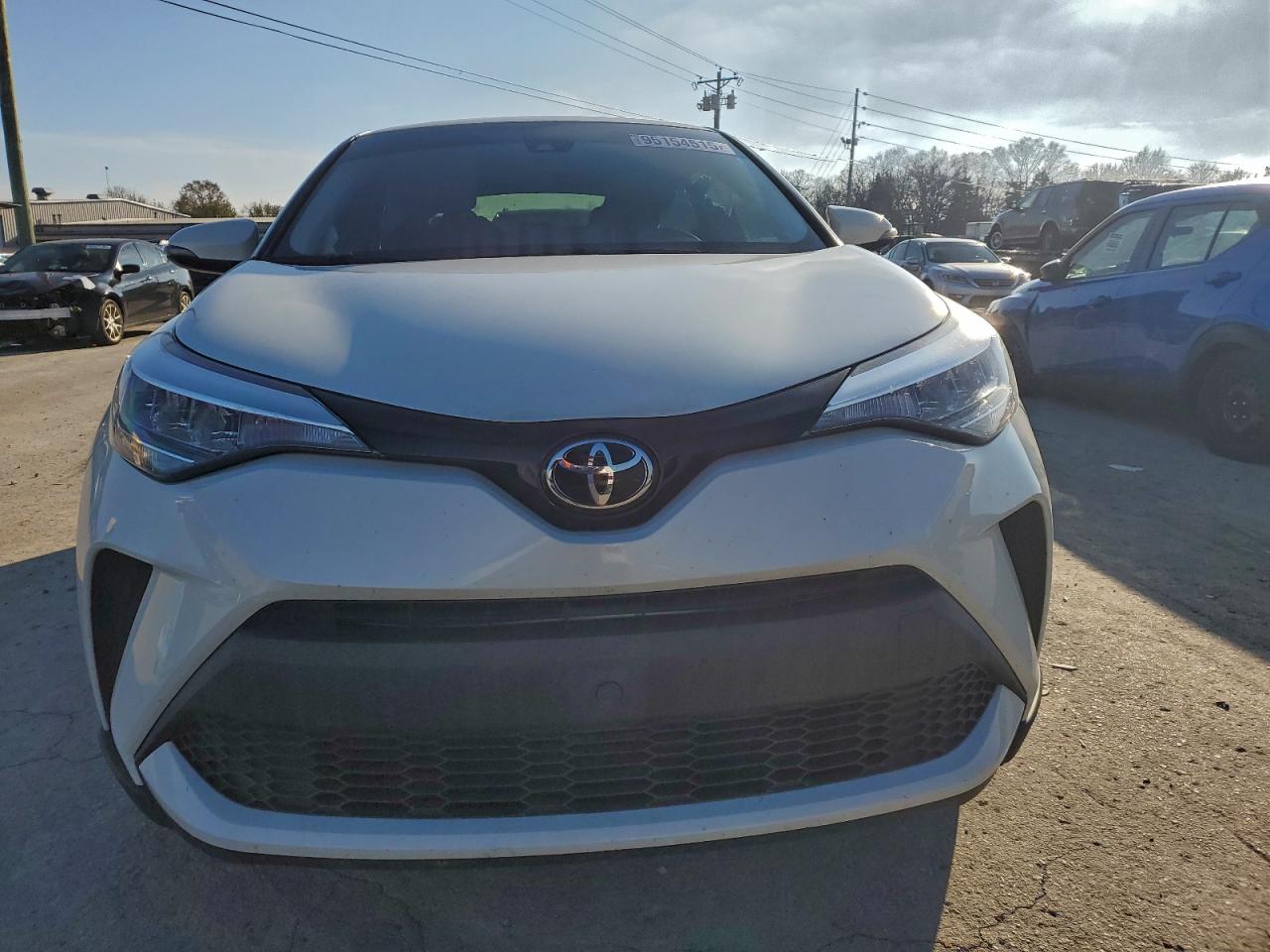 Toyota C-HR Xle Image 12
