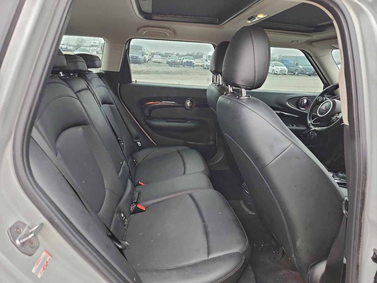 MINI Cooper Clubman Image 11